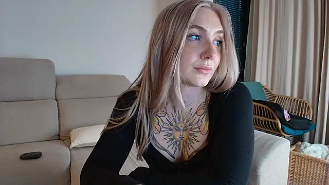 tattoobbgirl's cam snapshot