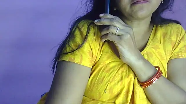 Pooja-suman's cam snapshot