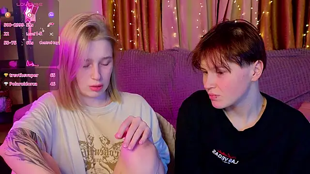 Girls_Fingers's cam snapshot