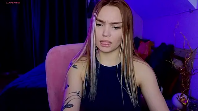 KitsyMoore's cam snapshot