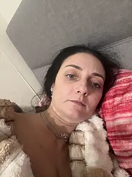 Miroslava1247 live sex cam