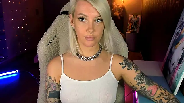 tykioty_Miley's cam snapshot