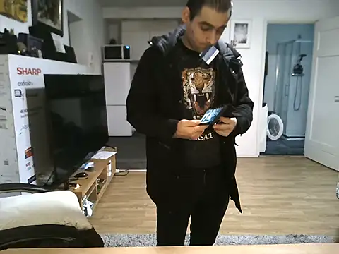 mihaimichael's cam snapshot