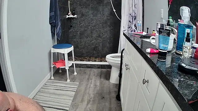 lou63ponce's cam snapshot