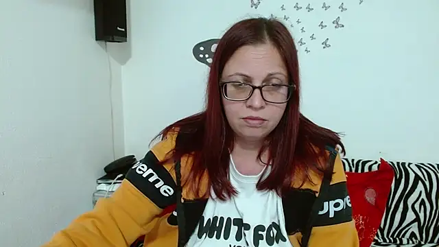 LadyHellene's cam snapshot