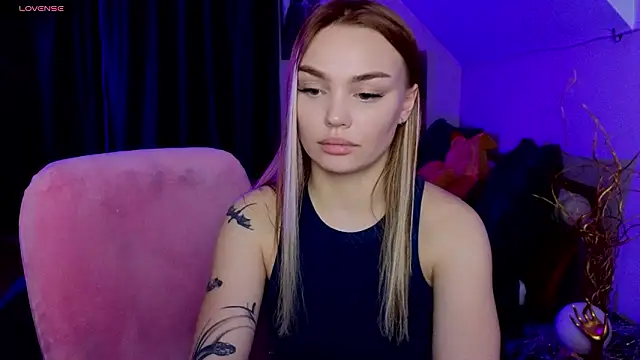 KitsyMoore's cam snapshot