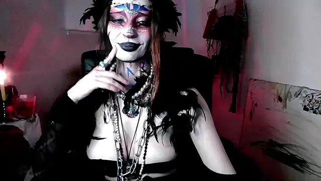 EmpressMorrigan's cam snapshot