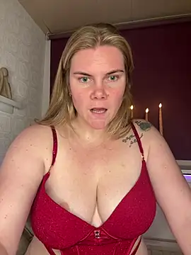 SexyBlondJoanna's cam snapshot