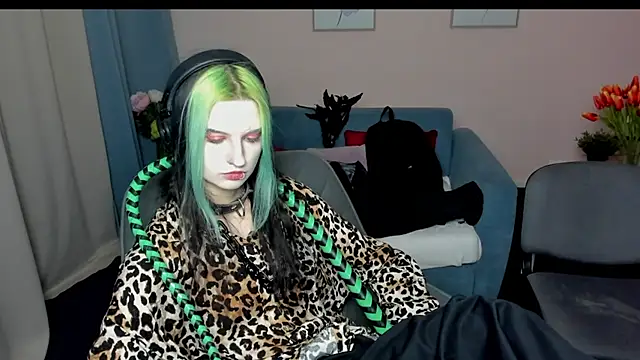 ToxicKittyy's cam snapshot