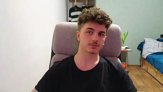 Remy_Miles live sex cam