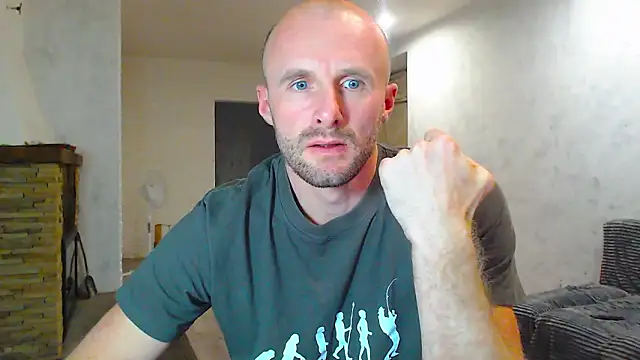 DoctorAlexx's cam snapshot