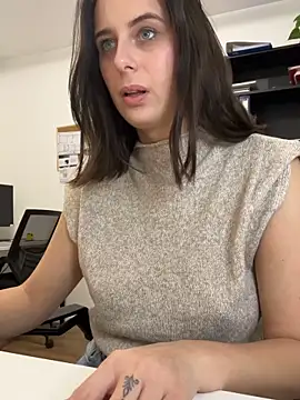 Hii_Lolla live sex cam