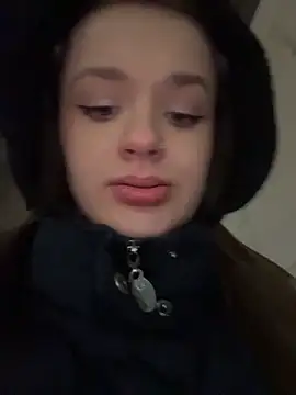 KittyQueeny live sex cam