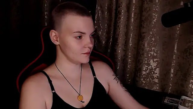 KrisNeal live sex cam