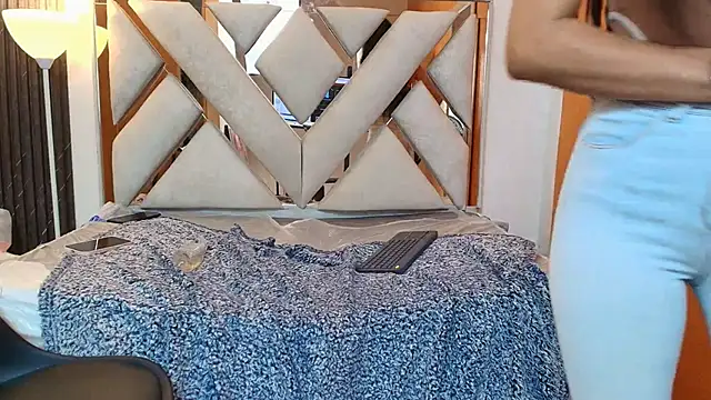 Antonella_And_Thiago's cam snapshot