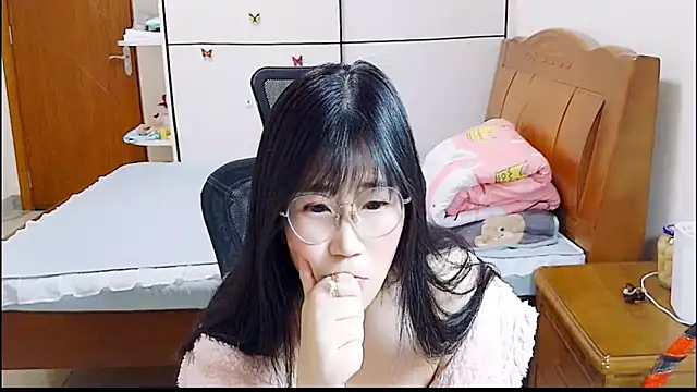 Strawberry_baby's cam snapshot