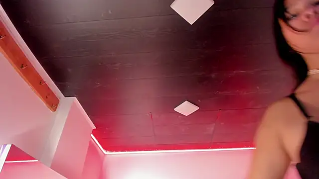 Andrea_brunette_'s cam snapshot