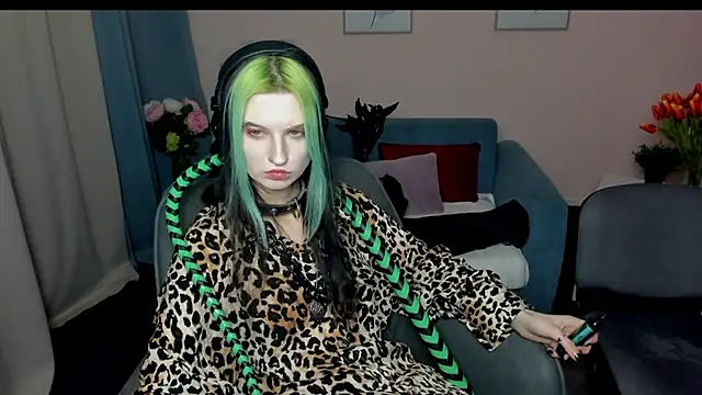 ToxicKittyy's cam snapshot