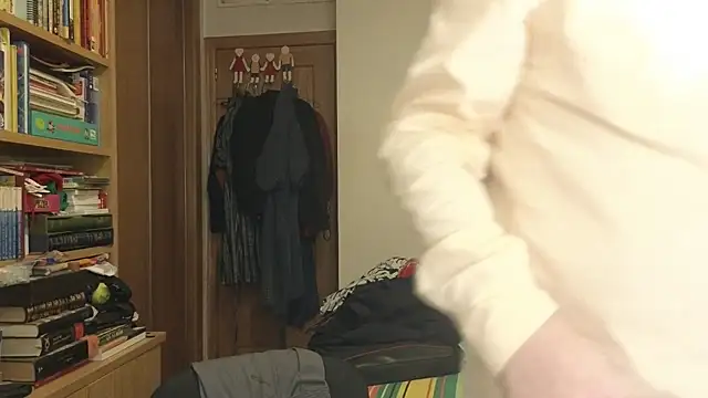 curiosillo83 live sex cam