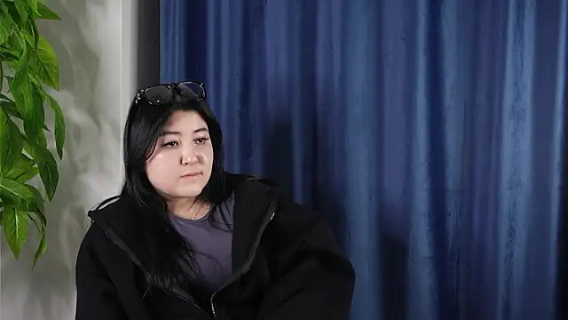 ElnaSharits's cam snapshot