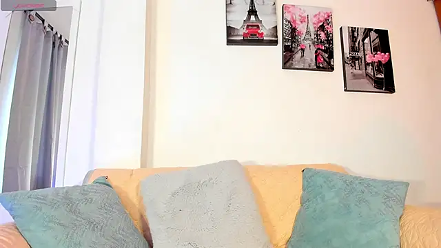 PauleteW10's cam snapshot