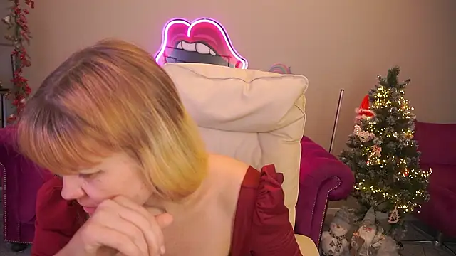 BellaLaPetit's cam snapshot