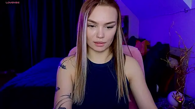 KitsyMoore's cam snapshot