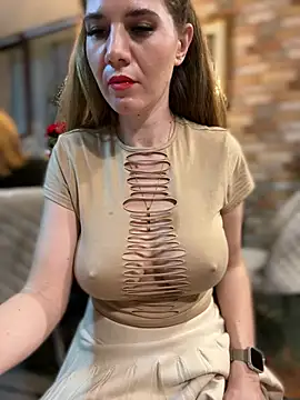 didihairypussy's cam snapshot