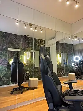 MileySin1111's cam snapshot