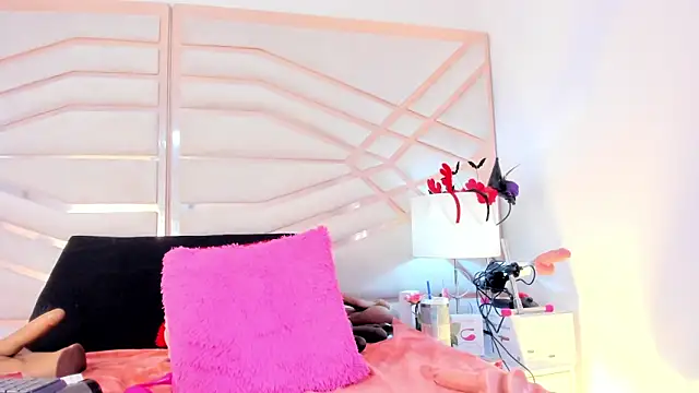 sophie-newton's cam snapshot