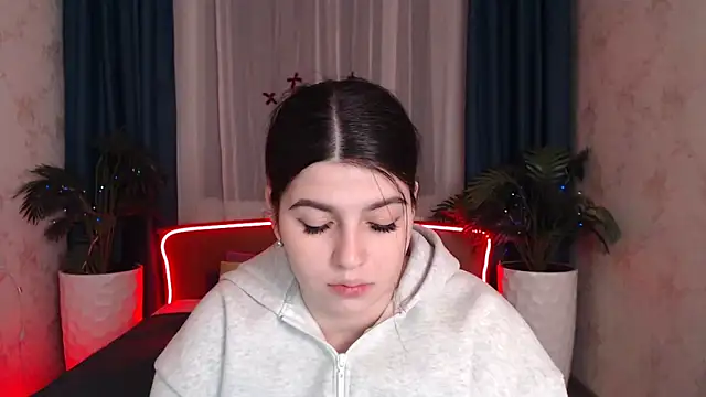 KisaModel's cam snapshot