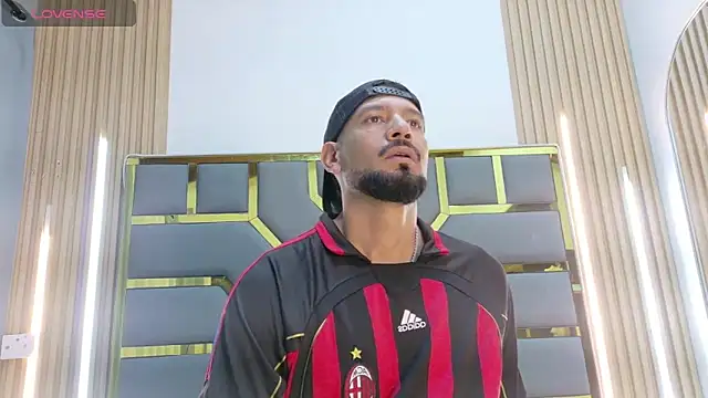 yorbymaxx live sex cam