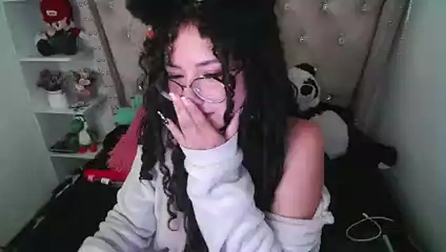 CherieCurl live sex cam