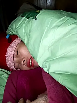 CoMay003's cam snapshot