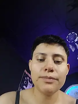 girl_intense444's cam snapshot