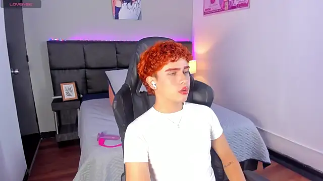 Aiiden_15 live sex cam