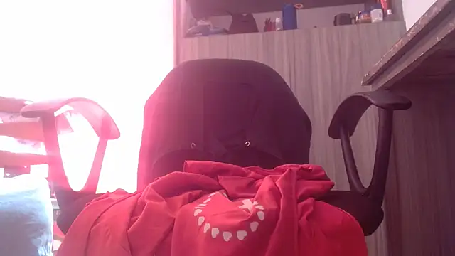 nicolle_milf1978's cam snapshot