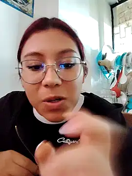 StornBunnyy_'s cam snapshot