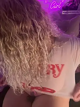 CurvyAnonymousGirl89 live sex cam