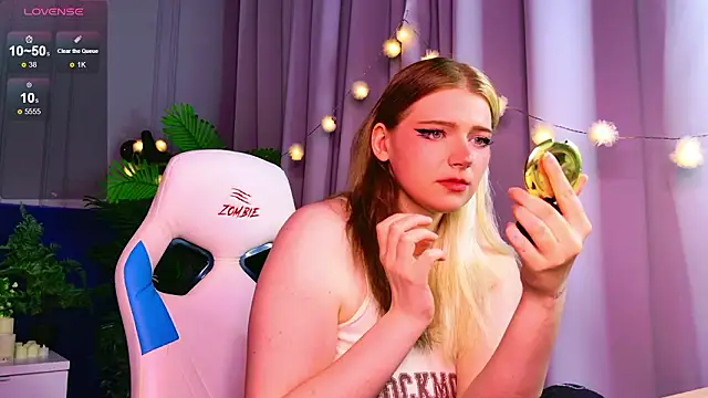 Jules_Lain's cam snapshot