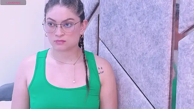 KatiaEvans_'s cam snapshot