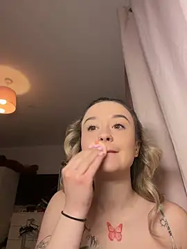 LilyLuck_'s cam snapshot