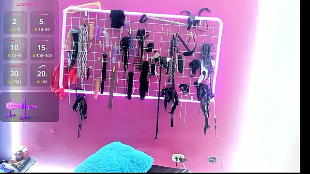 Slave_Melany_bdsm live sex cam