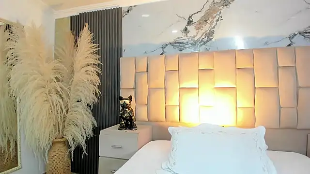 cloesummerr_'s cam snapshot