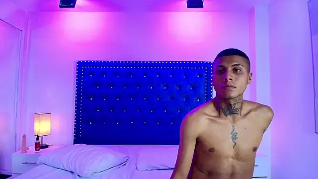 Damian_and_roxanne live sex cam
