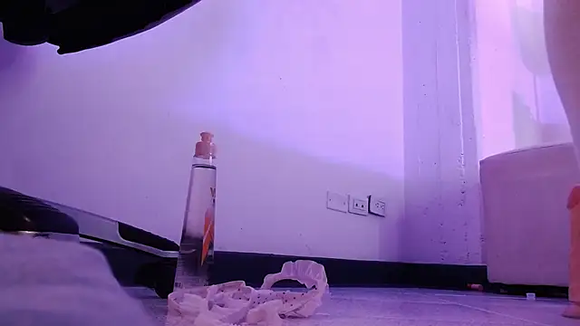 Venusandrea29's cam snapshot