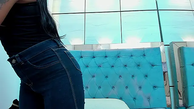 pocahontas_pow's cam snapshot