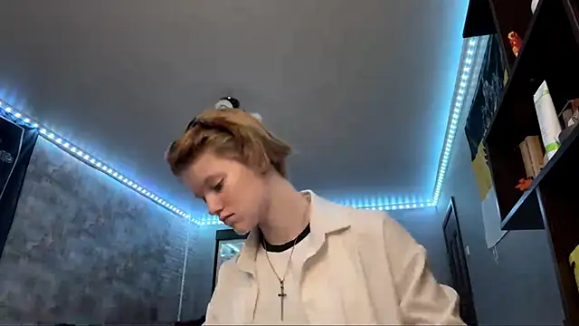 CutieGoga's cam snapshot