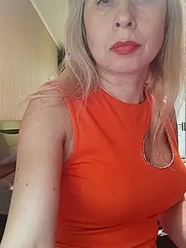 SelinaLovqx's cam snapshot