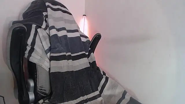 LuciferSantoryu's cam snapshot